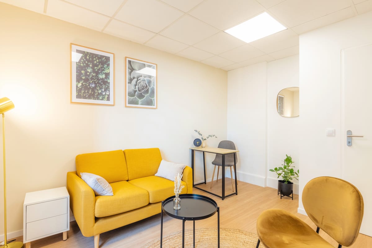 Salle d’attente commune du centre WeKare Abbé Groult, Paris 15e